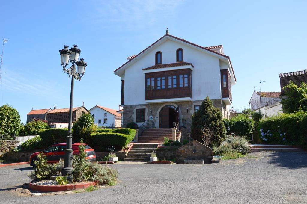 Hotel Mar De Queo Carballo Esterno foto