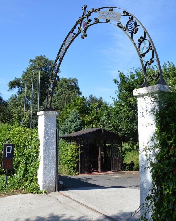 Hotel Mar De Queo Carballo Esterno foto